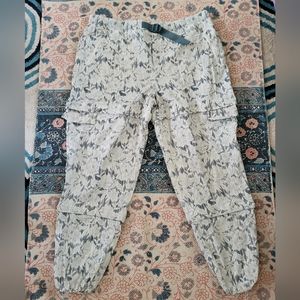 Athleta Trekkie Convertible Athletic Cargo Pants